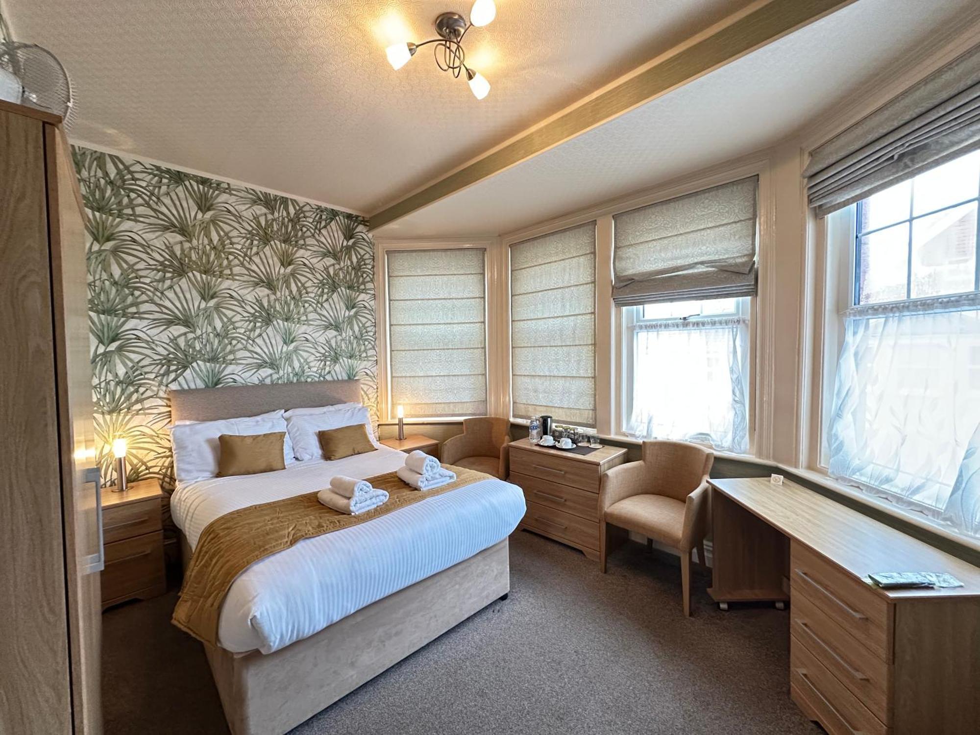 Devonia Express Hotel อีสต์บอร์น ภายนอก รูปภาพ