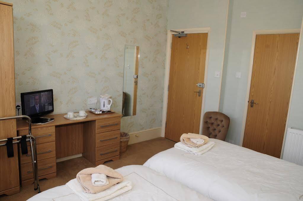 Devonia Express Hotel อีสต์บอร์น ภายนอก รูปภาพ
