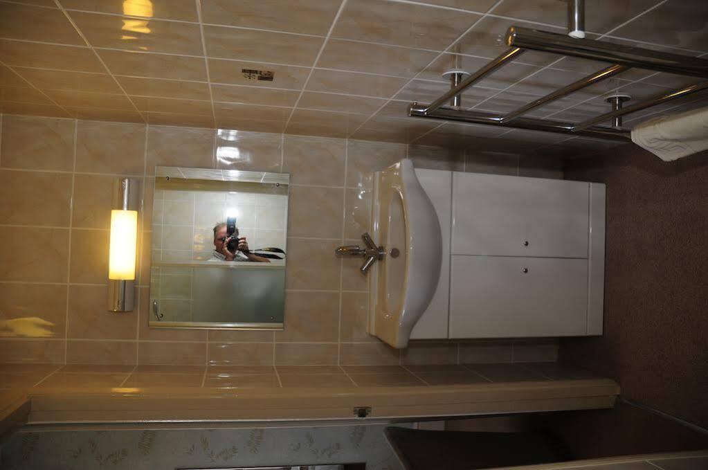Devonia Express Hotel อีสต์บอร์น ภายนอก รูปภาพ